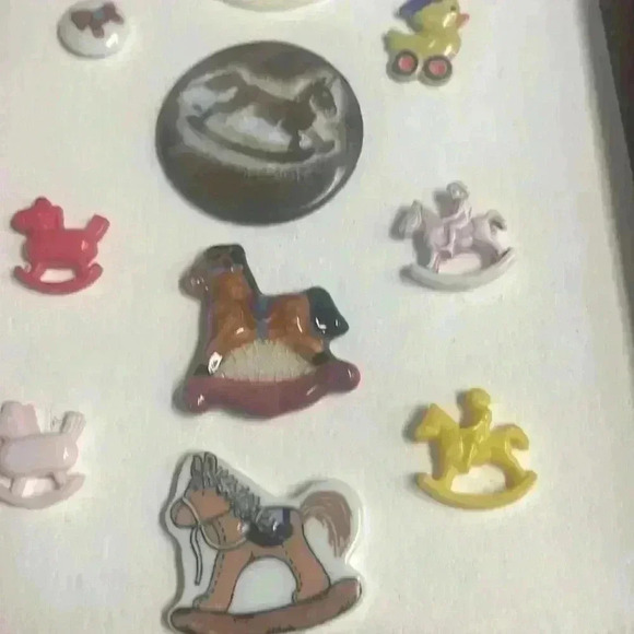 Vintage rocking horse nursery framed buttons . - Picture 4 of 5